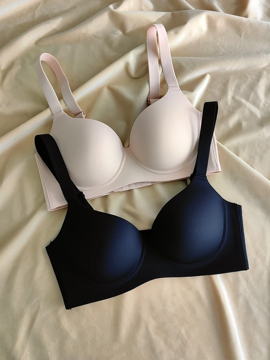 

Large cups to collect vice breasts bras thin of up support 90D lingerie wide straps glossy bra female non-marking underwear