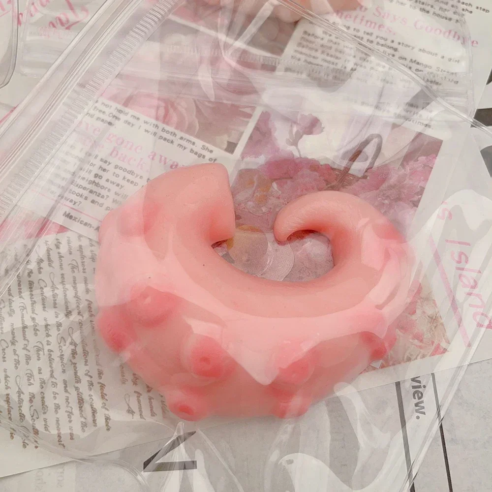 مخالب الأخطبوط الوردي ألعاب من السيليكون محاكاة ألعاب ديكور سطح المكتب انتعاش بطيء قلادة زخرفية فائقة النعومة قابلة للغسل