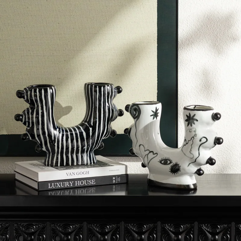 Creative Abstract Ceramic Vase U-shape Hand-painted Graffiti Ceramic Handicraft Floral Arrangement Accessories Flower Vase