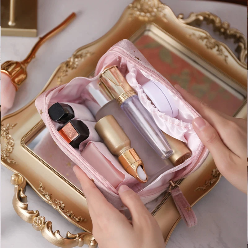 Girl Velvet Makeup Bag Organizer Soft Girl Lipstick Storage Bag Women Toiletry Beauty Make Up Case Pouch Portable Cosmetic Bag
