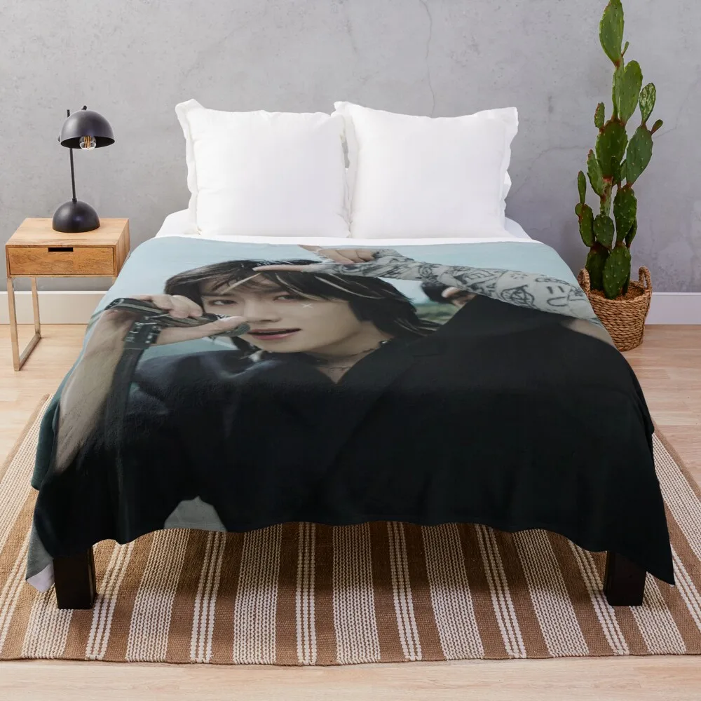 

TXT - LOSER = LOVER - BEOMGYU Throw Blanket Oversized Throw Blanket