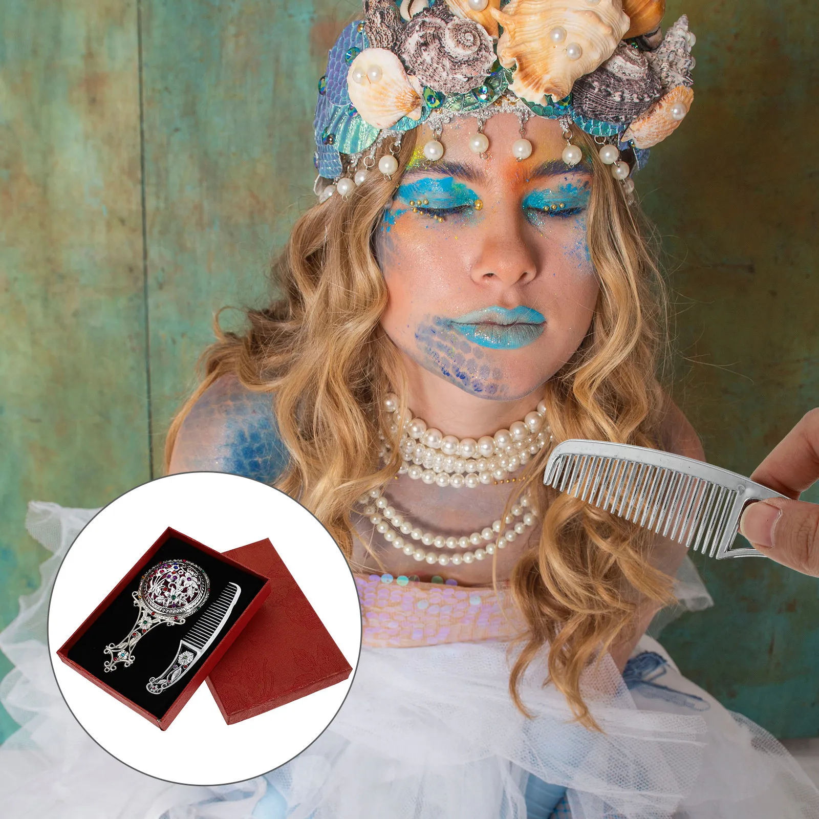 

1Set Stylish Floral Comb Set Mini Makeup Mirror Foldable Retro Vanity Portable Mirror Lightweight Clear Reflection