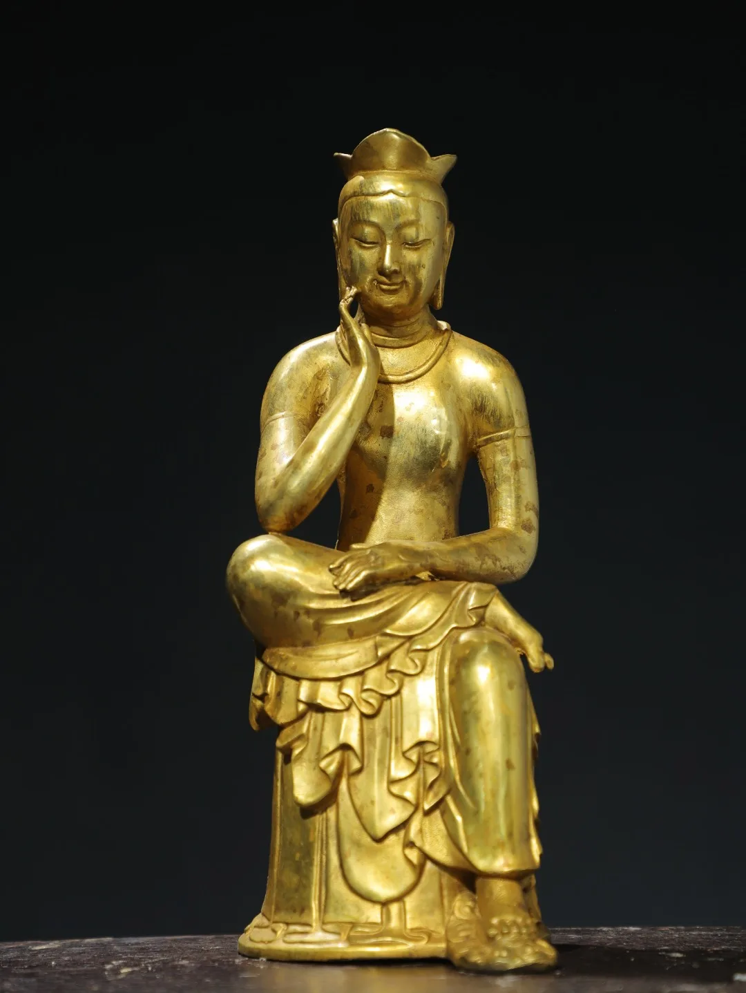 

The Classic Pure Copper Gilded Buddha Statue Is Exquisitely Crafted And Has A Beautiful Appearance Which Is Worth Collecting