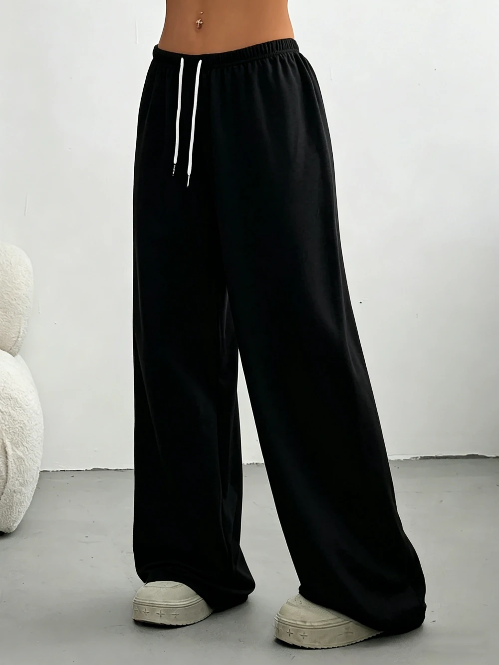 Women's Solid Color Sports Casual Pants, Simple Drawstring Running Pants for Spring and Autumn, with A Minimalist Style