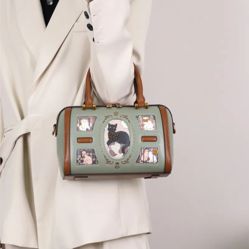

2026 new autumn and winter high-end texture handbag, niche design, fashionable rivets, Boston pillow bag, crossbody bag
