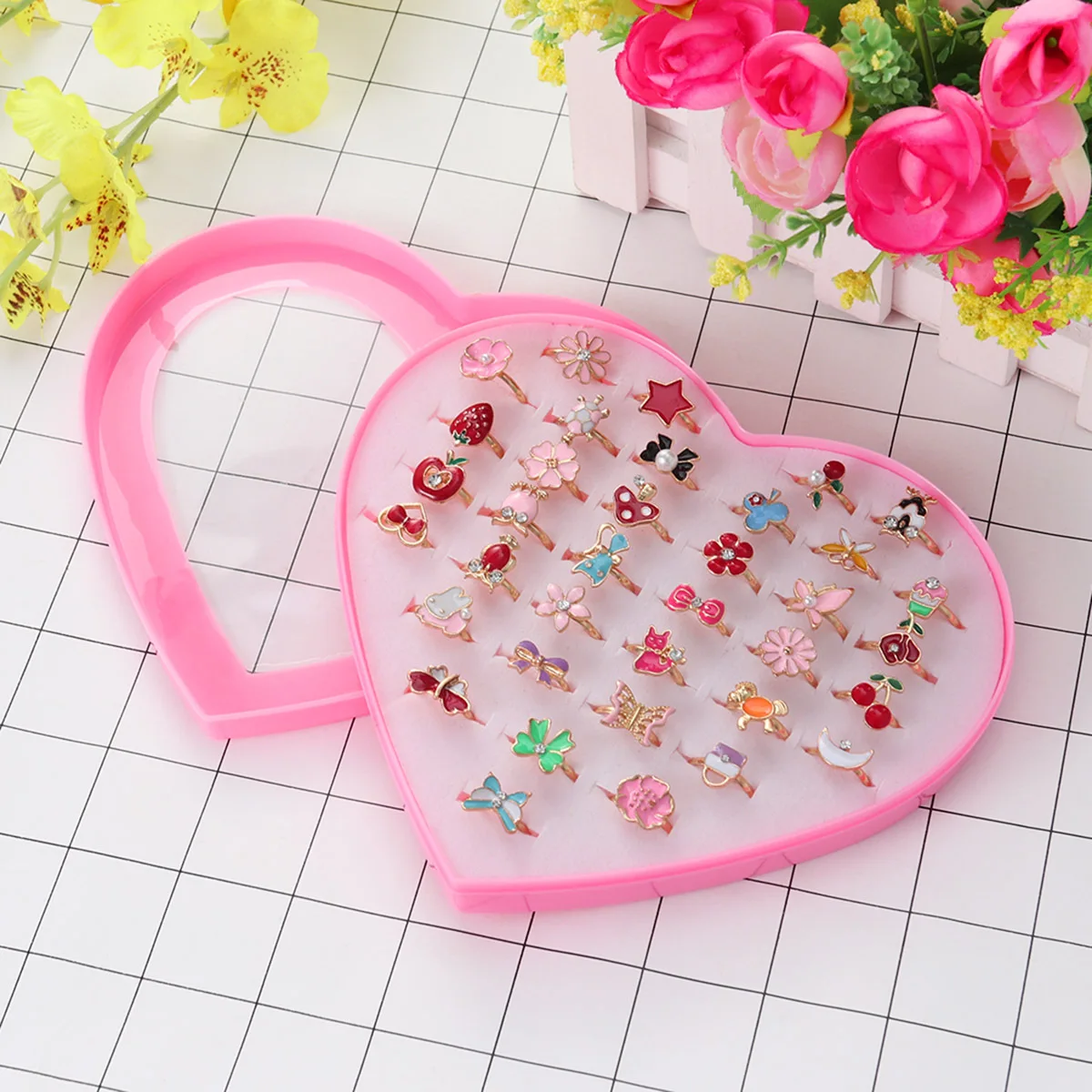 

36Pcs Adjustable Kids Rings Colorful Alloy Unique Craft Heart Shaped Display Case Perfect Gift for Children Ring for Girls