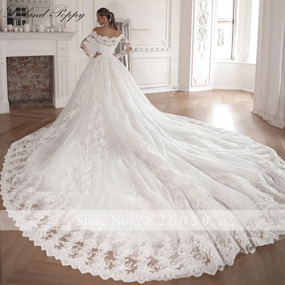 Lceland Poppy Customized Ball Gown Boat Neck Lace Appliques Wedding Dresses Full Sleeves Bridal Gowns with Cathedral Train