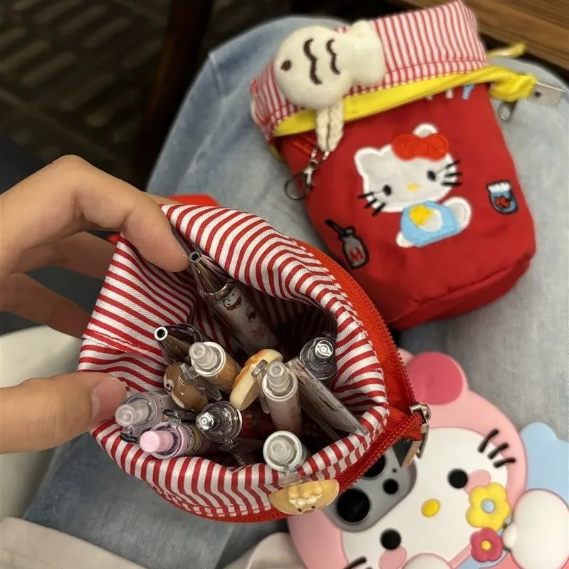 Simpatica borsa in tessuto Hello Kitty Astuccio per matite in denim Kt Cat Borsa per cosmetici Borsa per cancelleria per studentesse di grande capacità