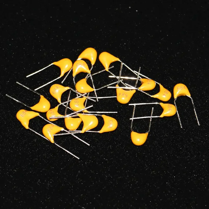 

700Pcs/Box 35 Values Each 20Pcs 8pF-2.2uF DIP Multilayer Ceramic Capacitor Assortment Kit