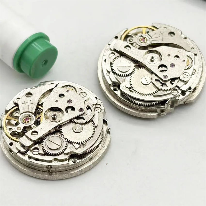 1PCS Domestic 8120 Watch Movement Non-Functional Faulty Accessory for Beginners to Practice Disassembly Research