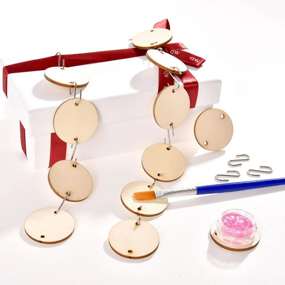 

200 Pcs Wooden Pendant Heart Decoration Gift Ornament Sewing Accessories Unfinished Wood DIY Hanging Craft Supplies