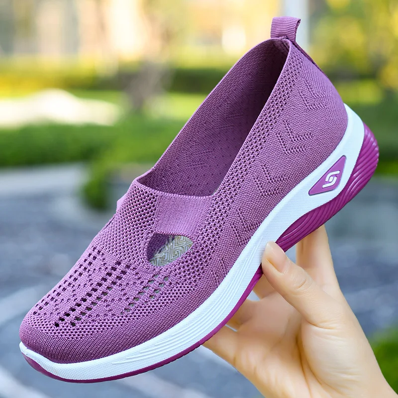 

Summer New Old Beijing Cloth Shoes Women's Mesh Shoes Breathable Soft Sole Mom's Shoes Flat Bottom Anti slip Casual