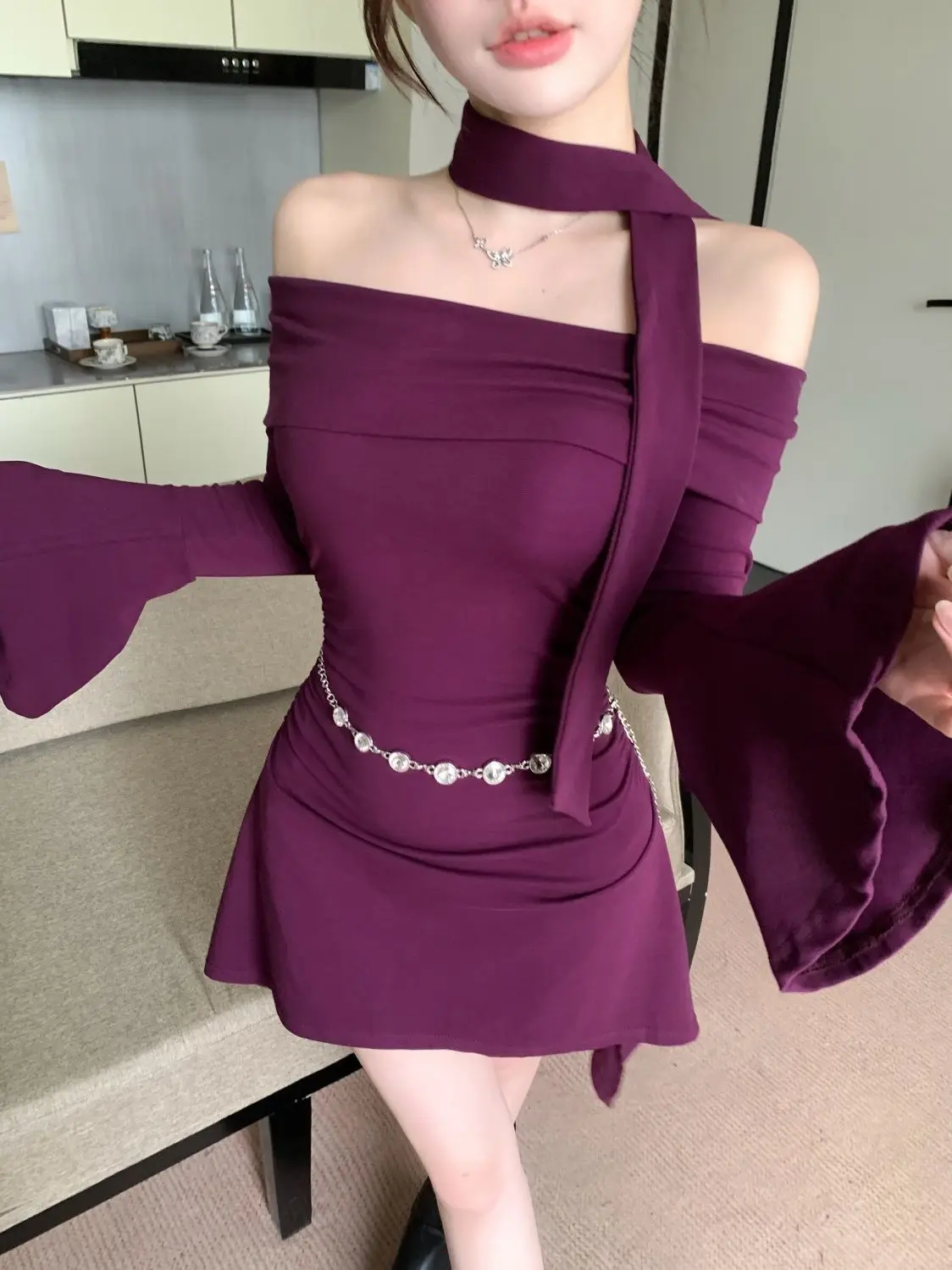 Pure Desire to Expose Shoulders Long Sleeves Slim Fit and Slimming Hip Hugging Dress New Tight Short Skirt