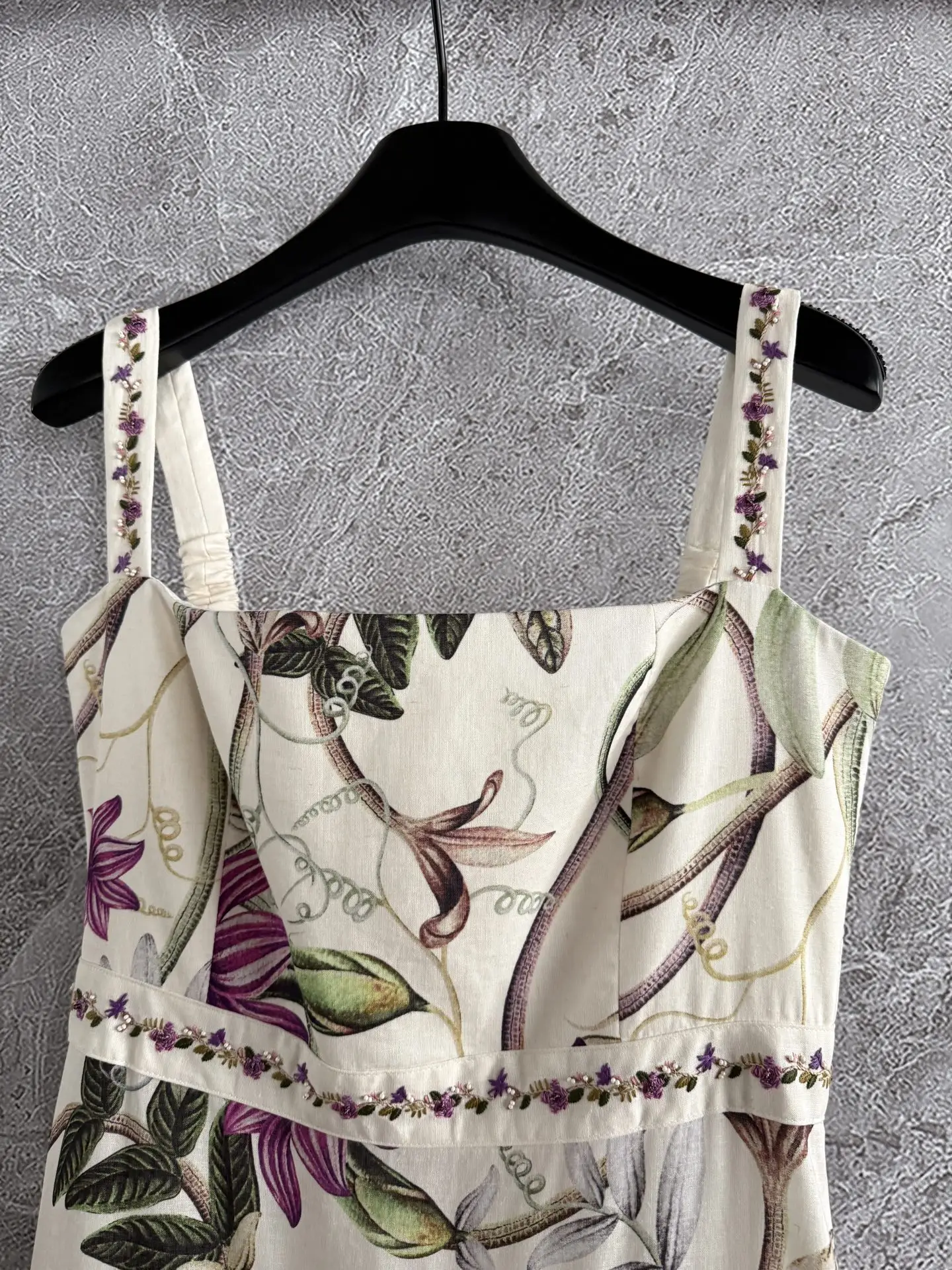 Robe Maxi de vacances en lin pour femmes, imprimé floral violet, broderie, taille haute, sans manches, élégante, 100%