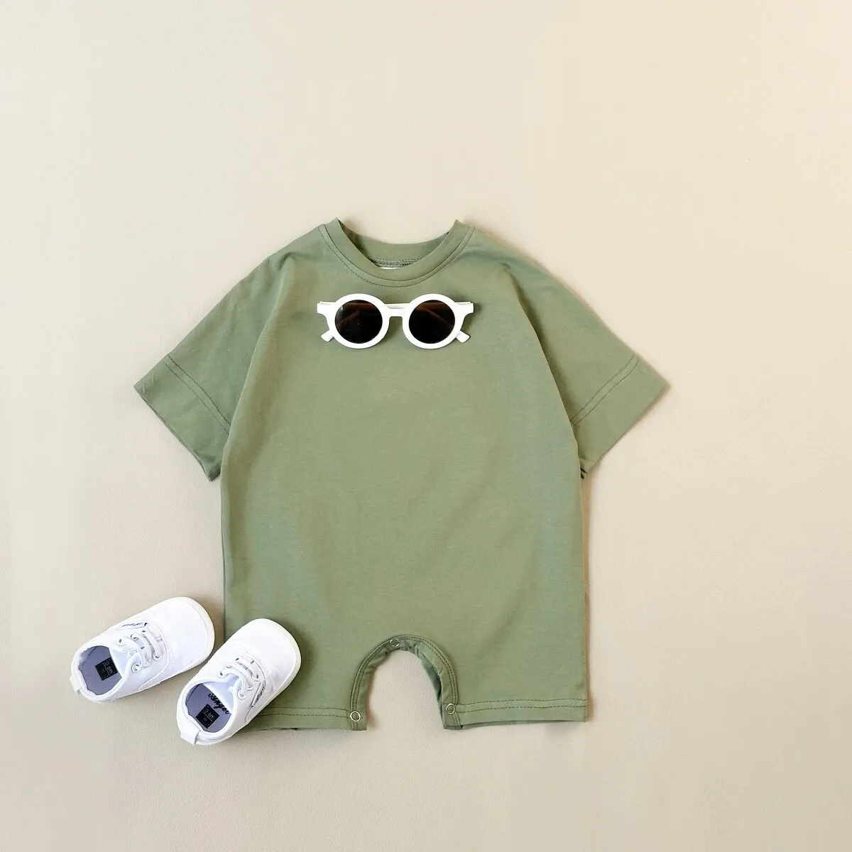 

2024 Korea New Fashion Boys Girls Baby Bodysuit Solid Summer Short Sleeve Newborn Romper Creeper Clothing