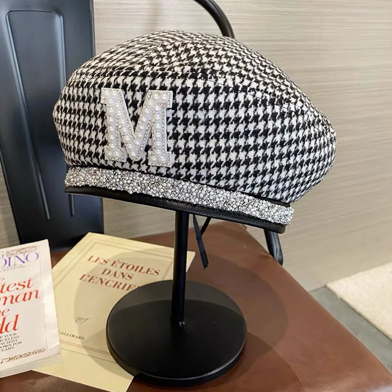 Women\'s Beret Cap Manual Pearl M Letter Brand Girl Painter Hat Winter Warm Houndstooth Female British Retro Octagonal Hats