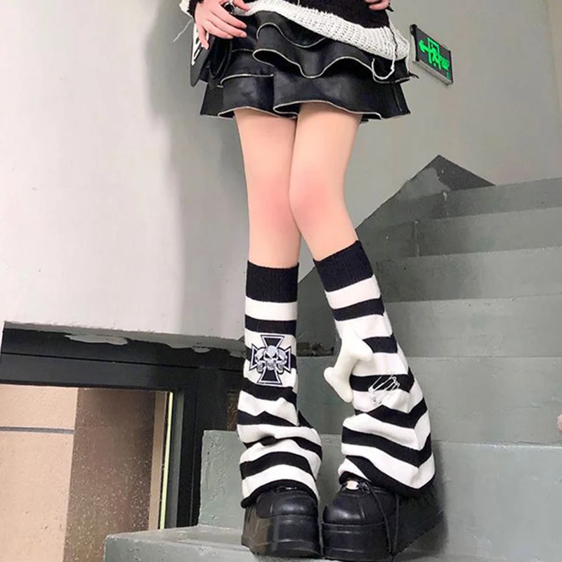 polainas-de-inverno-listradas-goticas-y2k-punk-meias-longas-de-trico-polainas-estilo-japones-polainas-com-estampa-de-caveira-para-mulheres-e-meninas