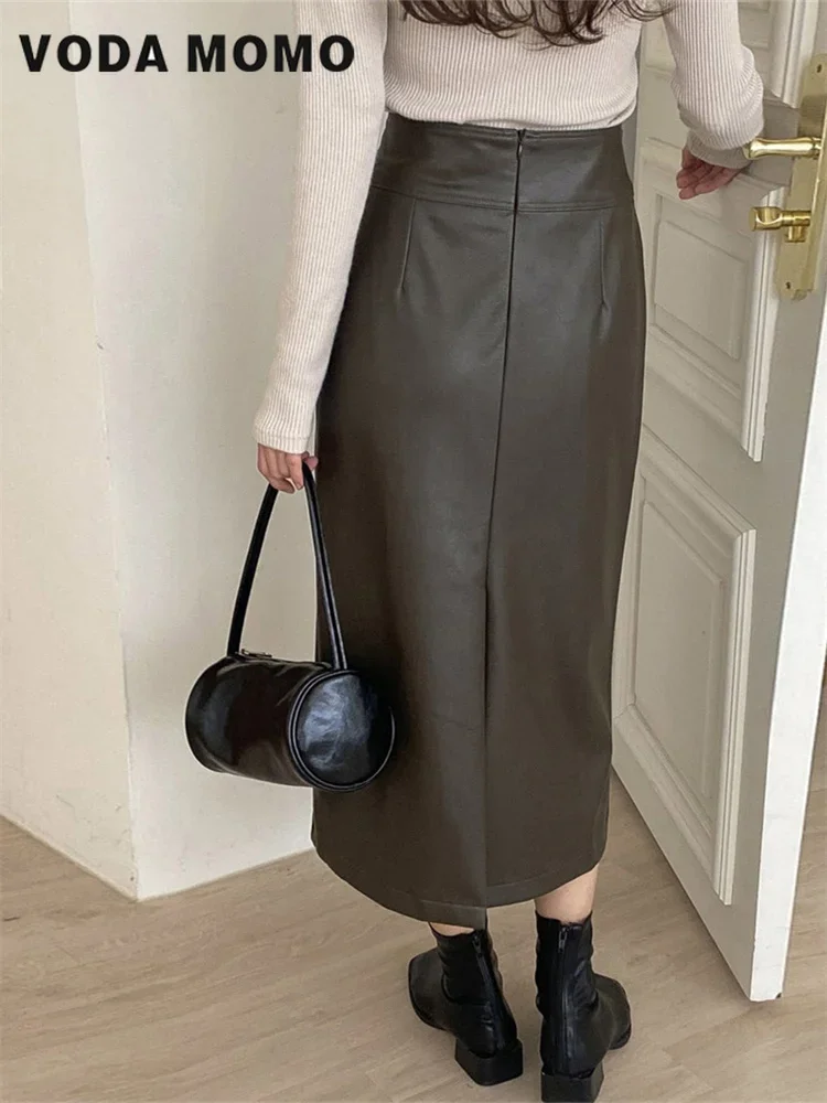 Solid Design Sense Leren Rok Dames Nieuwe Mode Retro Alle Bijpassende Hoge Taille Afslanken Terug Split Temperament Halve Rok