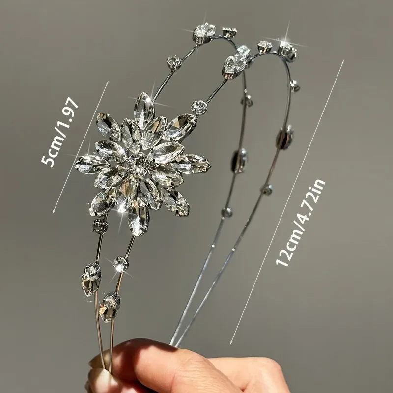 1Pcs Exquisite Water Diamond Snowflake Hair Hoop Bridal Banquet Headwear Daily Date Styling Light Luxury Hair Accessories