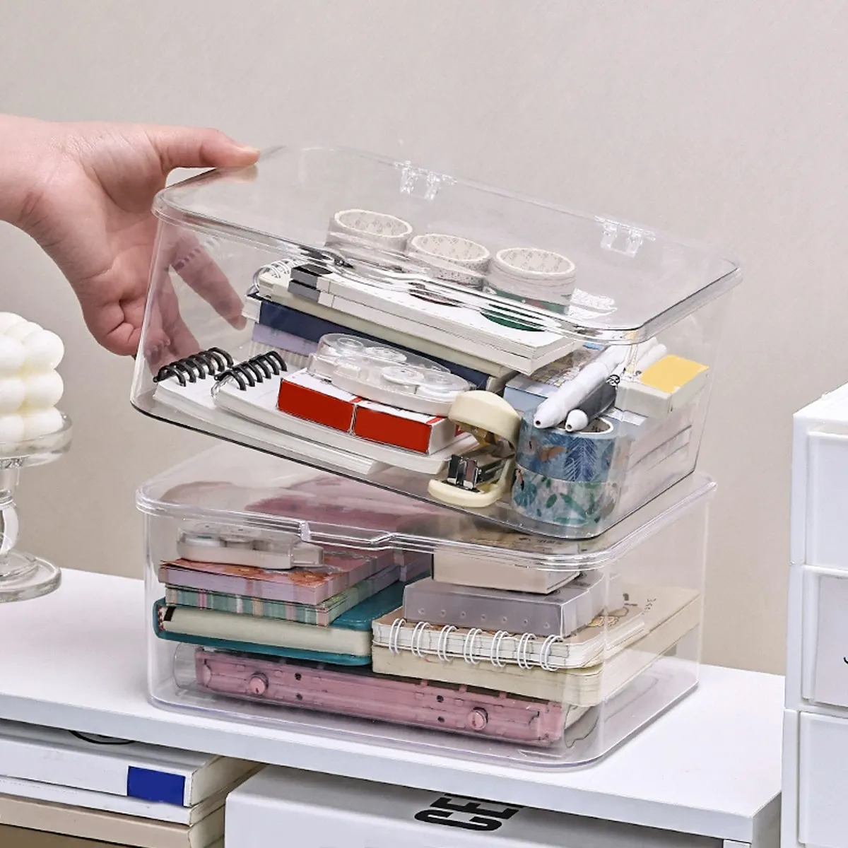 Plastic storage box, covered storage box, flip top desktop storage container, office supplies, stationery, cosmetics storage