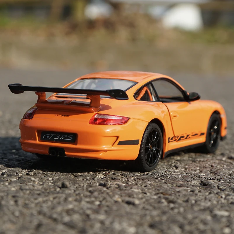 WELLY 1:24 Porsche 911 GT3 RS 997 Alloy Car Diecasts & Toy Vehicles Car Model Miniature Scale Model Car Toys For Children