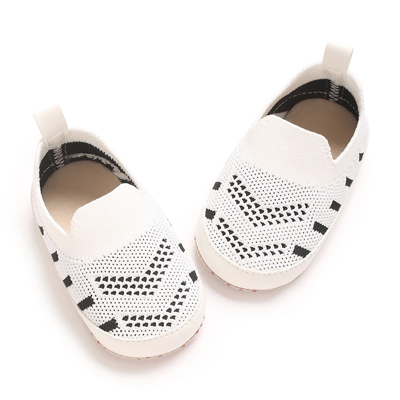 Pasgeboren Babyschoenen Jongens Meisjes Klassieke Canvas Casual Sneakers Pasgeboren Eerste Wandelaar Peuter Zachte Zool Anti-Slip Wandelschoenen