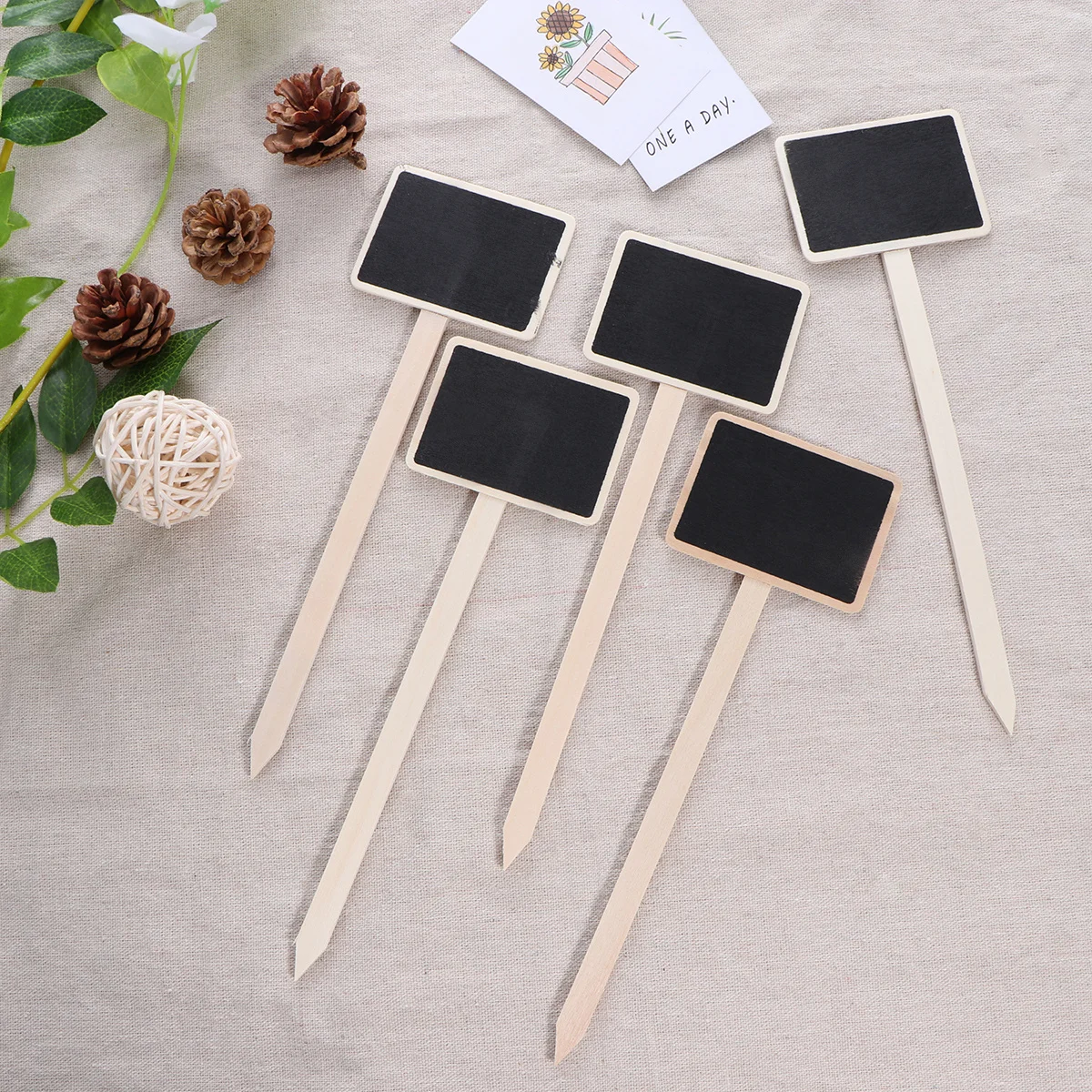 20 قطعة علامات السبورة الخشبية الصغيرة خشب البقس السبورة علامات وعاء النبات يختار الزفاف الحدث مكان بطاقات مذكرة الزينة