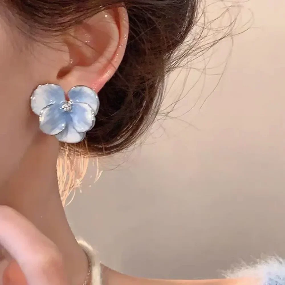 Pendientes románticos con forma de gota de aceite para mujer, aretes de tuerca con forma de flor, a la moda, joyería Premium para chicas dulces y elegantes, regalos de fiesta de cumpleaños, novedad de 2024