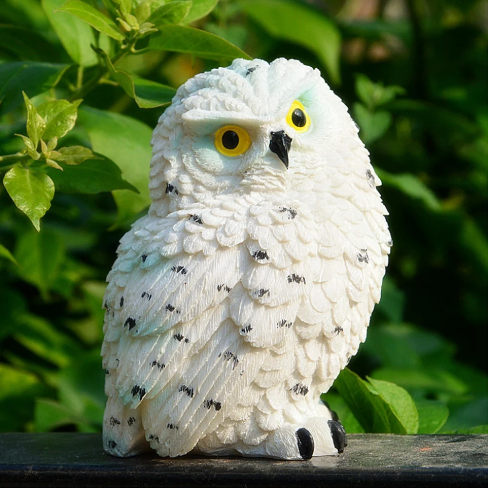 

Resin Simulated OwL Shaped Garden Statue Outdoor Sculpture Lawn Garden Scene Decor