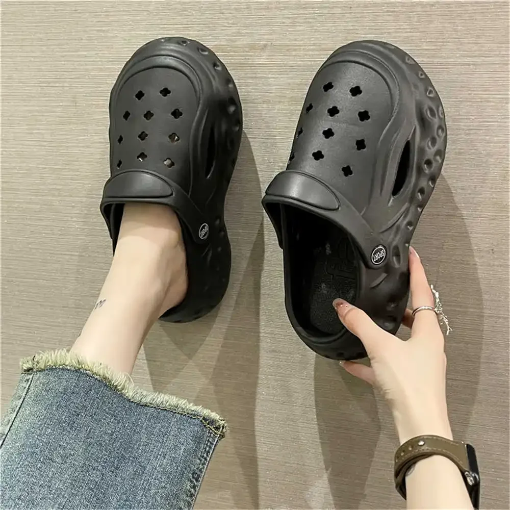 Slip-resistant 42-43 Sports Flip Flops Slippers Sneakers Women Sports Shoes Green Sandal China Resale Funky Runners Fit