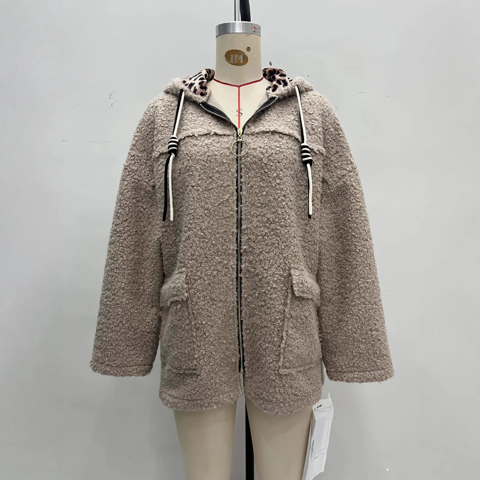 Kadınlar için Kışlık Kapüşonlu - Sherpa Coat Women incelemesi ve fiyatı
