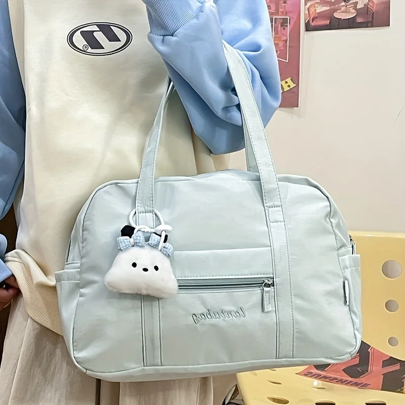 Modische Tragetasche mit niedlichem Schulter-Plüsch-Charm, mehrere seitliche Taschen, Vordertasche mit Reißverschluss, große Kapazität, Handtasche, Reisetasche für Damen – Detail 9