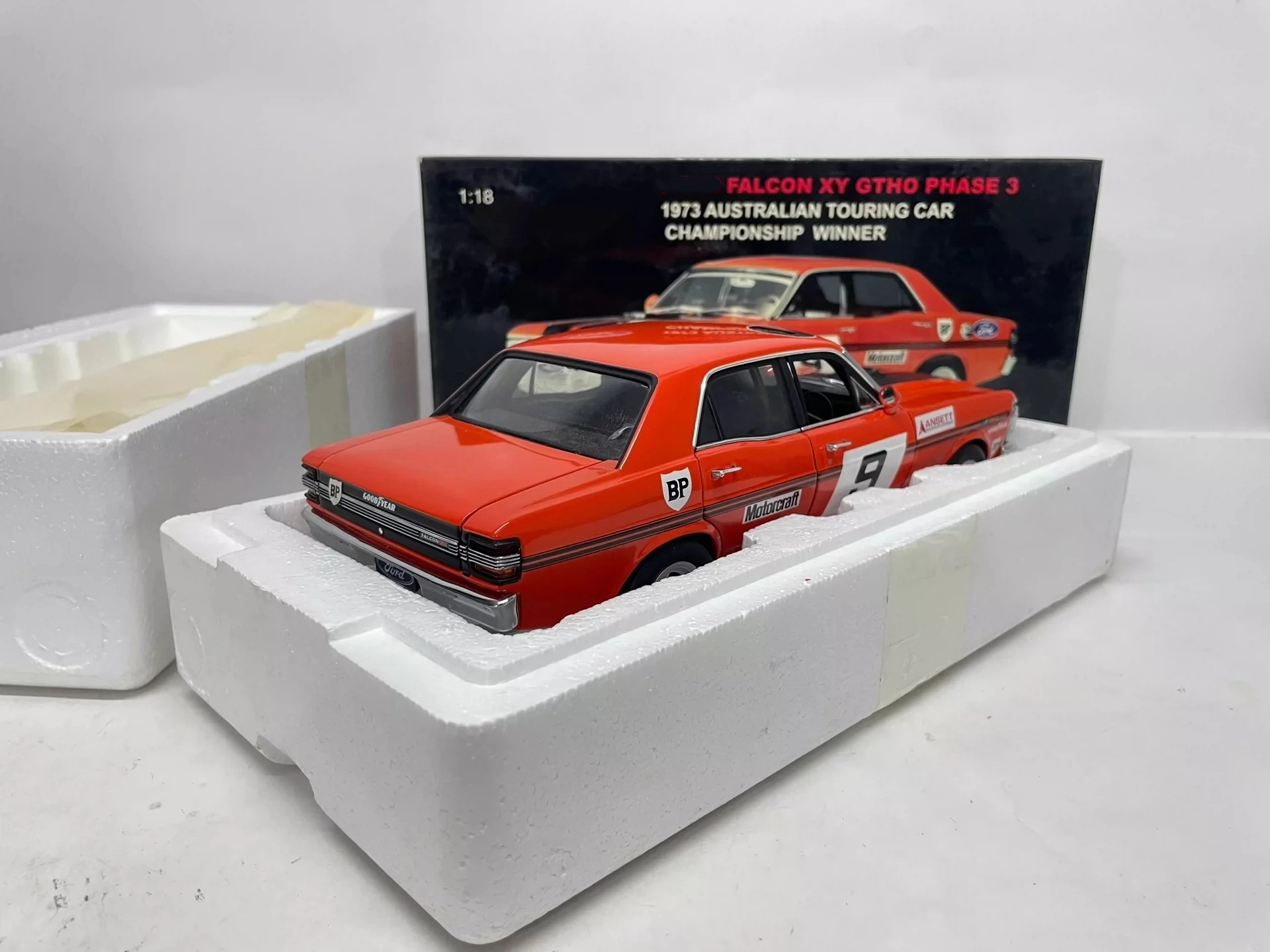 Autoart 1:18 Falcon XY GTXO 1973 #9 Simulation Limited Edition All Open Alloy Metal Static Car Model Toy Gift