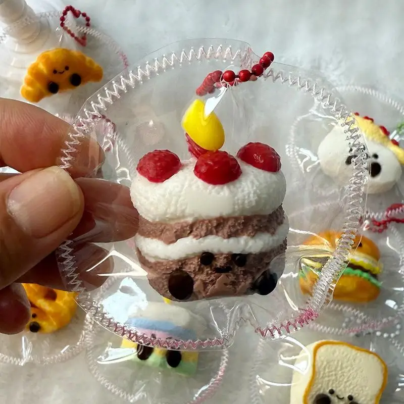 ของเล่นบีบขนมปังปิ้งน่ารัก ของเล่นซิลิโคนคลายเครียด ของเล่นบีบเล่นขนาดเล็ก ของเล่นบีบคลายความเครียดแบบคืนตัวช้า ของขวัญ