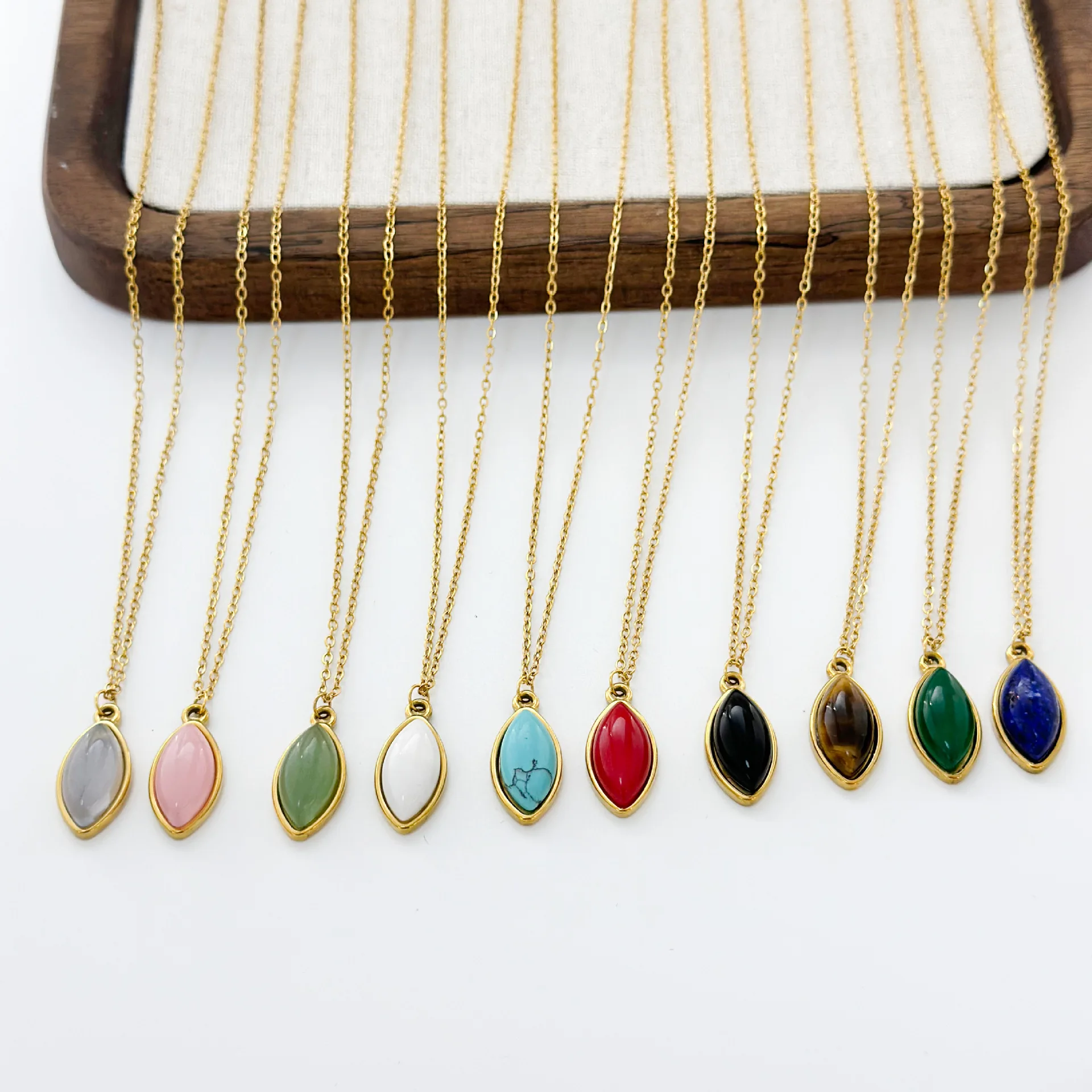 

Natural Gem Stone Blue Turquoise Lapis Black Green Red Agate Pendant 18k Gold Plated Stainless Steel Short Chain Choker Necklace