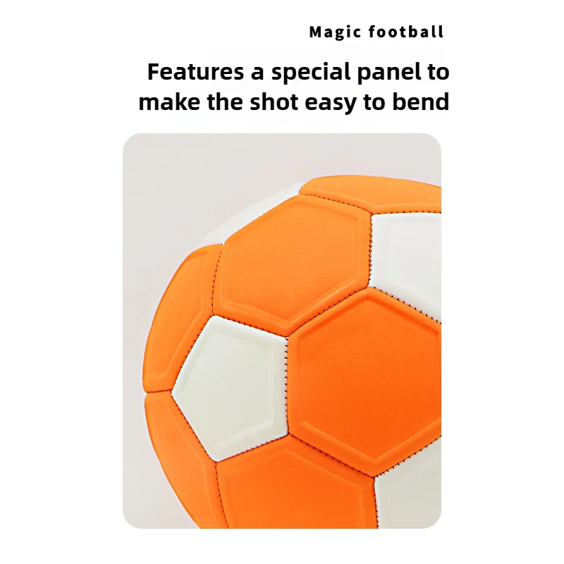 Рисунок 6 - Изогнутый мяч Scimitar в полнолуние