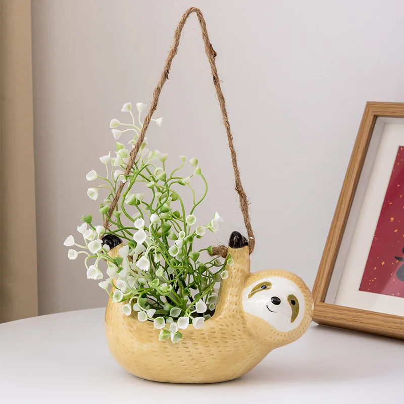 Vaso de flores suspenso de cerâmica com preguiça de desenho animado bonito - Grande diâmetro, leve, adequado para suculentas internas e flores pequenas.