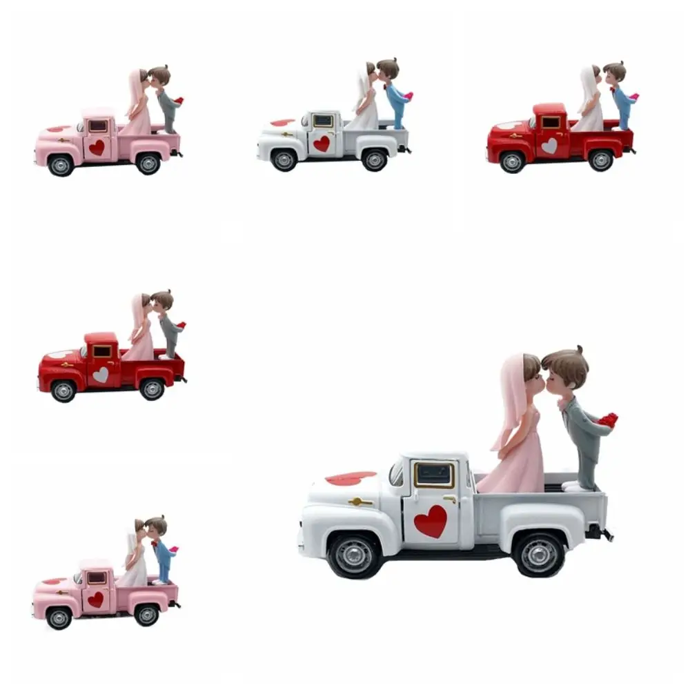 With Couple Doll Valentine’s Day Truck Decor Statue Heart-Shaped Mini Car Ornament Collectible Crafts Metal Car Miniature Model