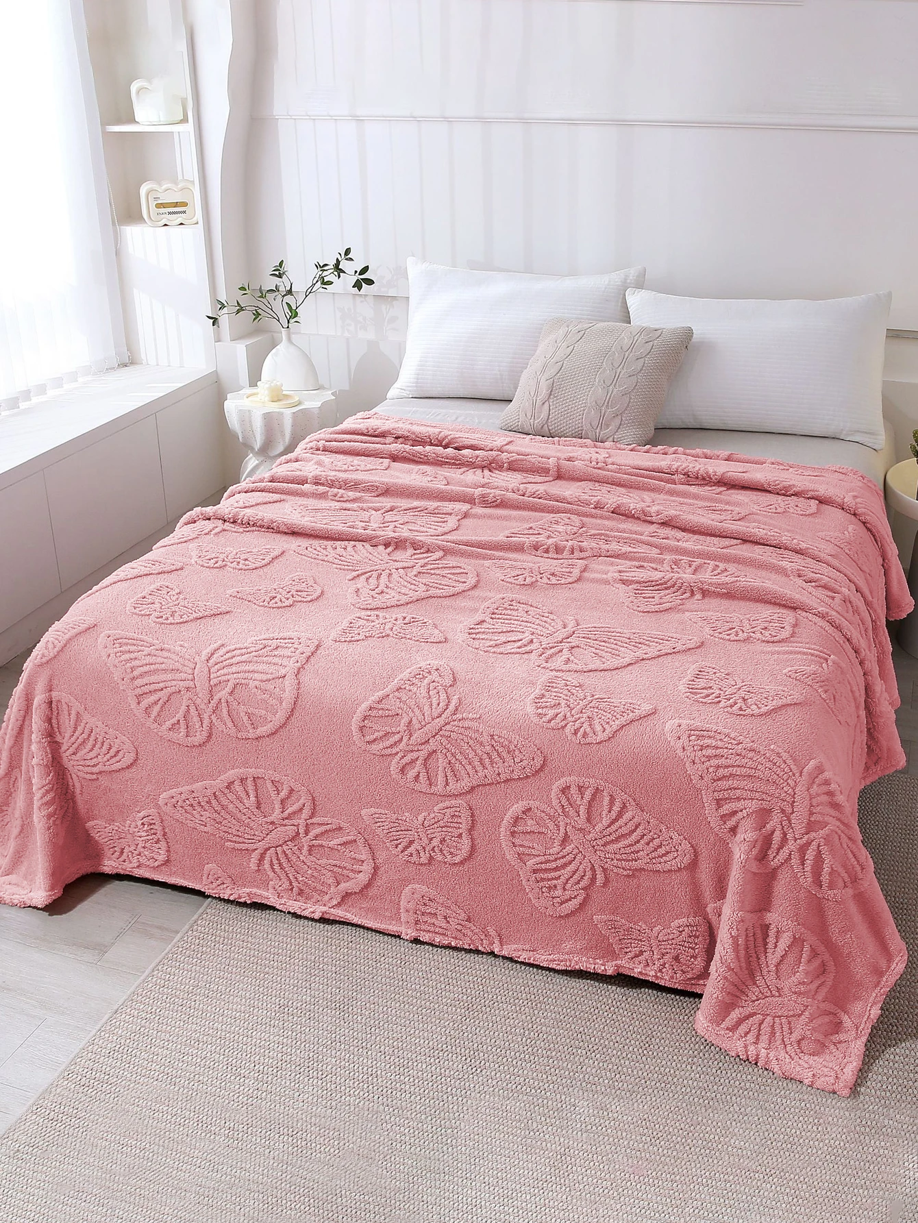 Delicate Butterfly Print Flannel Cover, Air Conditioning Blanket, Soft and Comfortable Home Office Blanket, Tissue Blanket, Casual Sofa Blanket, suitable for Christmas and Nue Year gifts