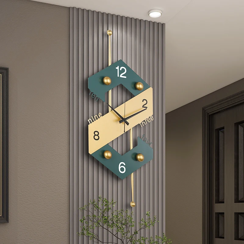 Wall clock living room home light luxury fashion creative high-end quartz clock Internet celebrity new simple wall decoration