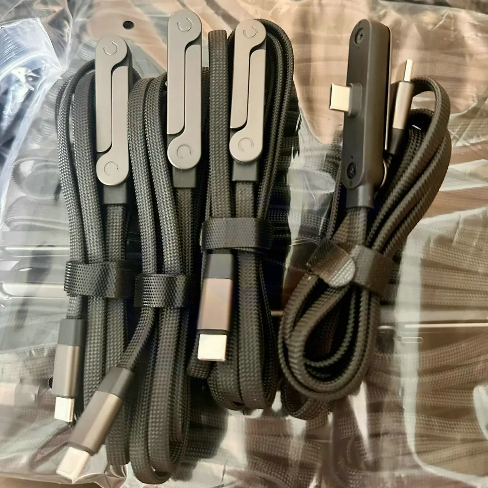 

Kick Cable Stand Bracket Charger Cable with Phone Stand 240W L-Shaped Gaming Fast Charging Cord for iphone Game All-in-One Wire