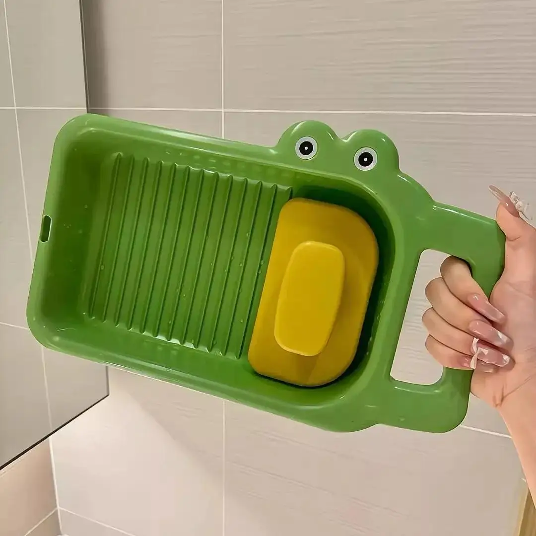 Cartoon Crocodile-Printed Household Laundry Board With Rollers—Multifunctional, Non-Slip, Small-Size Hand-Washing Board For Unde