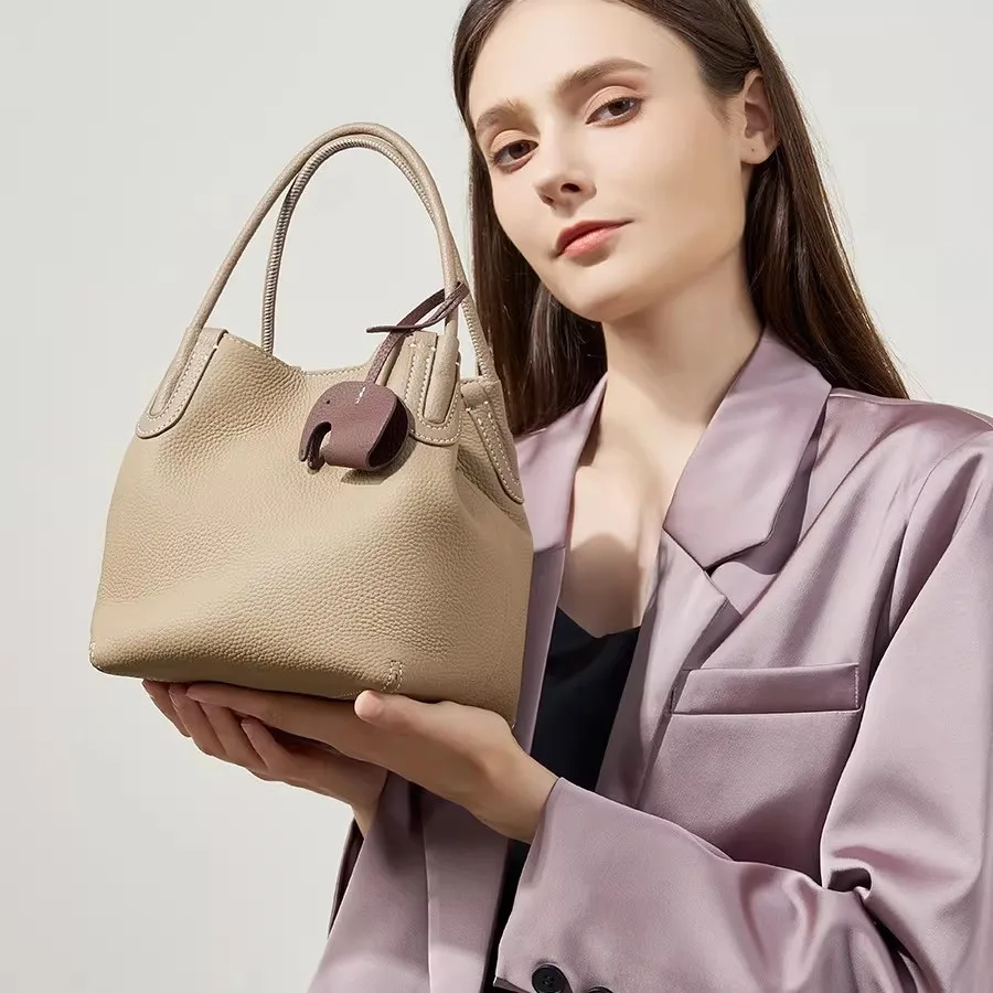

2026 New Model Genuine Leather Bucket Bag, Vintage Single-Shoulder Crossbody Handbag for Women, Niche First-Layer Cowhide Basket Bag