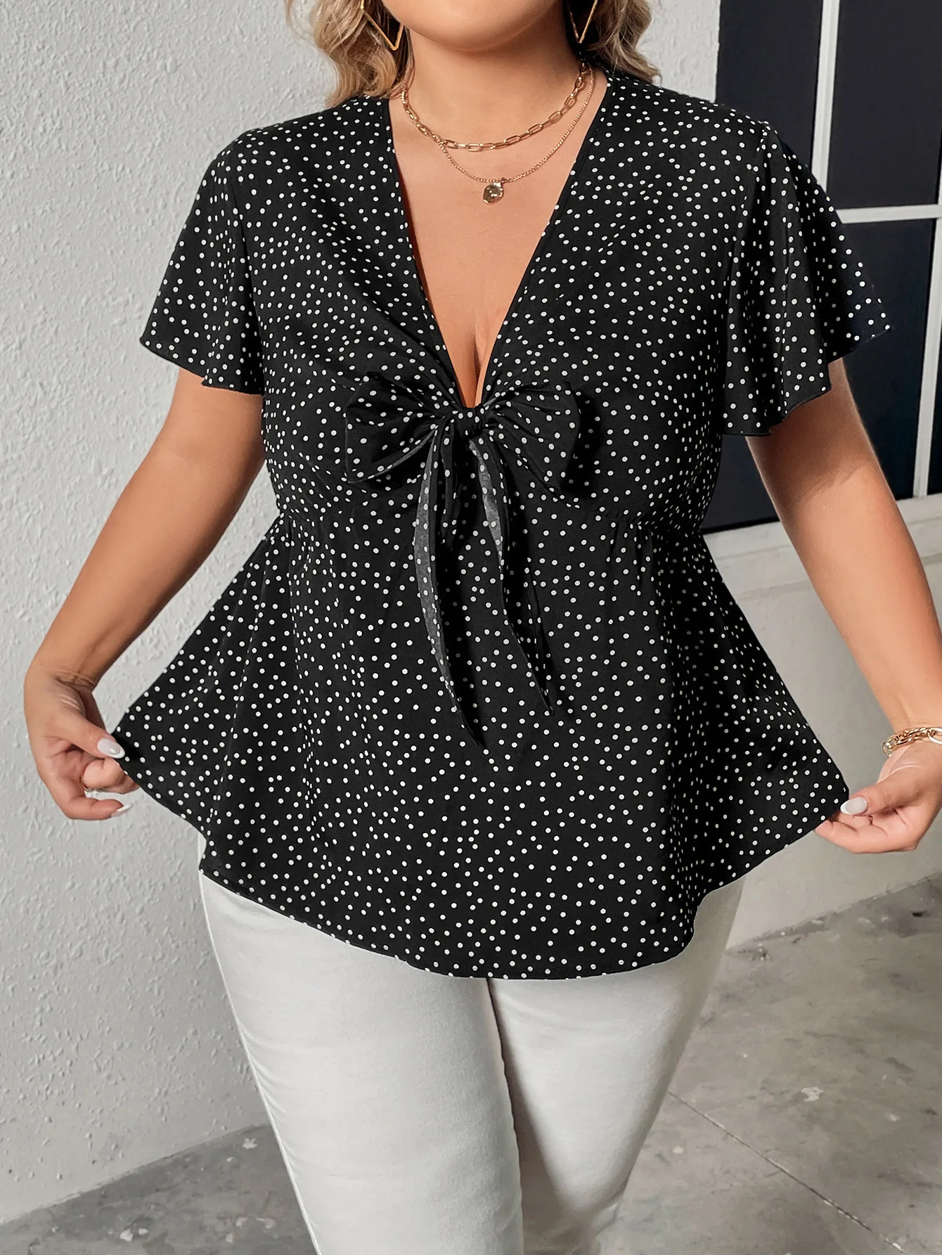 Plus Size luźny damski głęboki Deep V bluzka w kropki Top z nadrukiem szeroka koszula dla kobiet czarny krótki rękaw