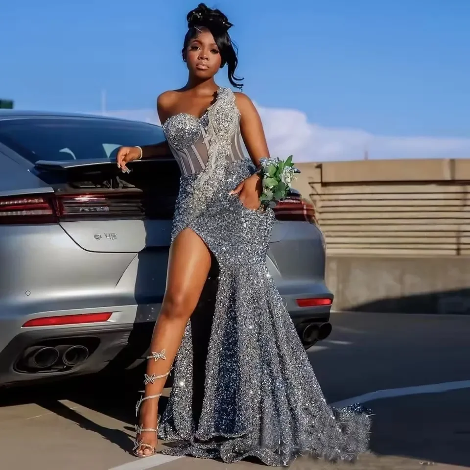 

Роскошное блестящее серебряное платье с пайетками по индивидуальному заказу, танцевальное платье русалки на одно плечо с v-образным вырезом и боковым разрезом, сексуальные вечерние платья