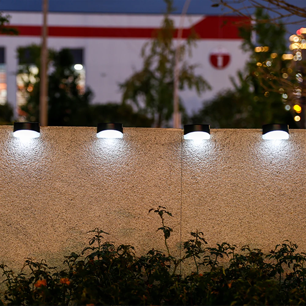 مصابيح حائط مستديرة تعمل بالطاقة الشمسية مع ظلال مصابيح بيضاء حليبية، مناسبة للساحات والأسوار والسلالم. #4