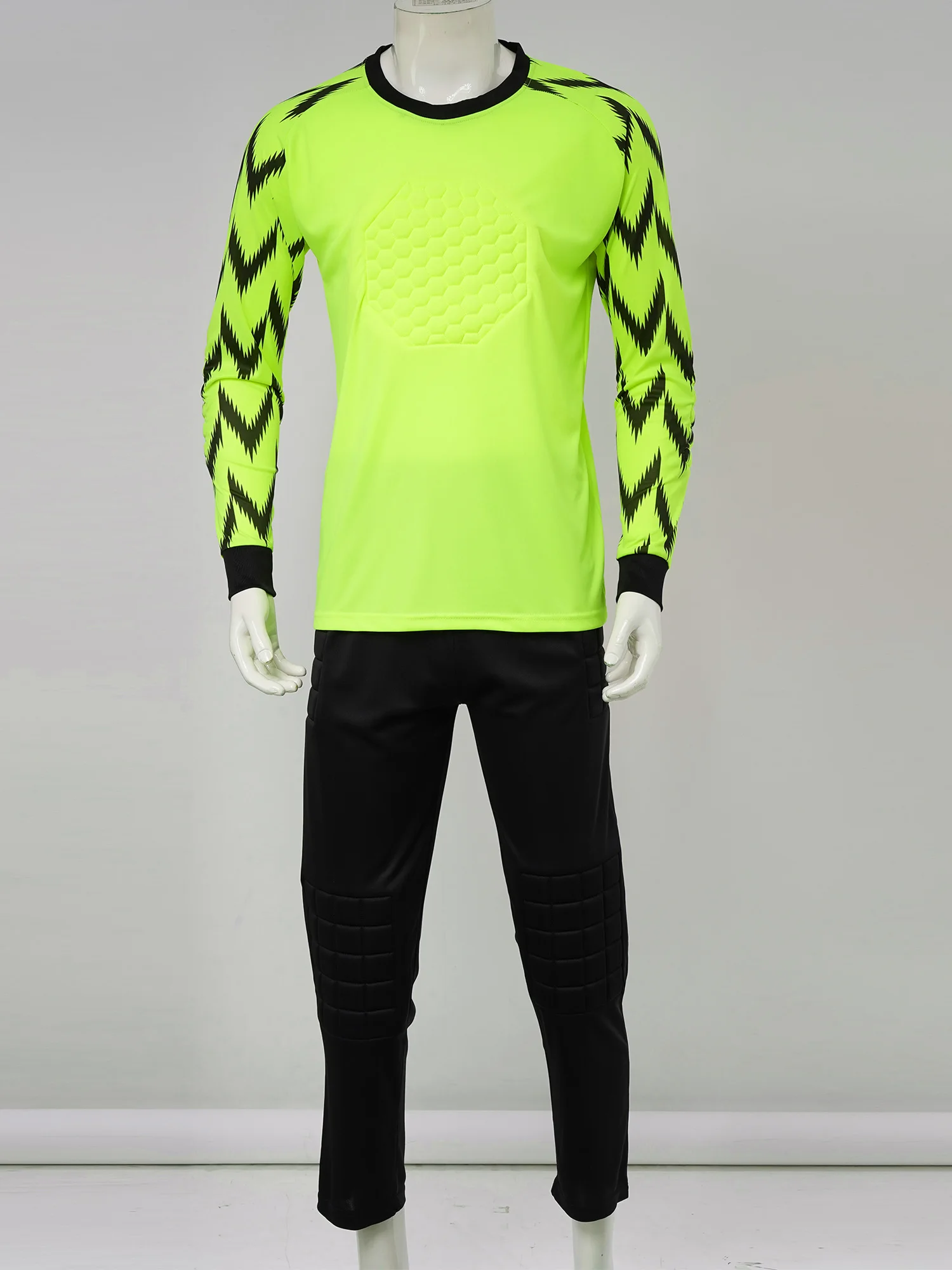 Kids Boys Soccer Goalkeeper Clothes Goalie Sport Suit Football Training Uniform Long Sleeve Protective Padded T-shirt with Pants