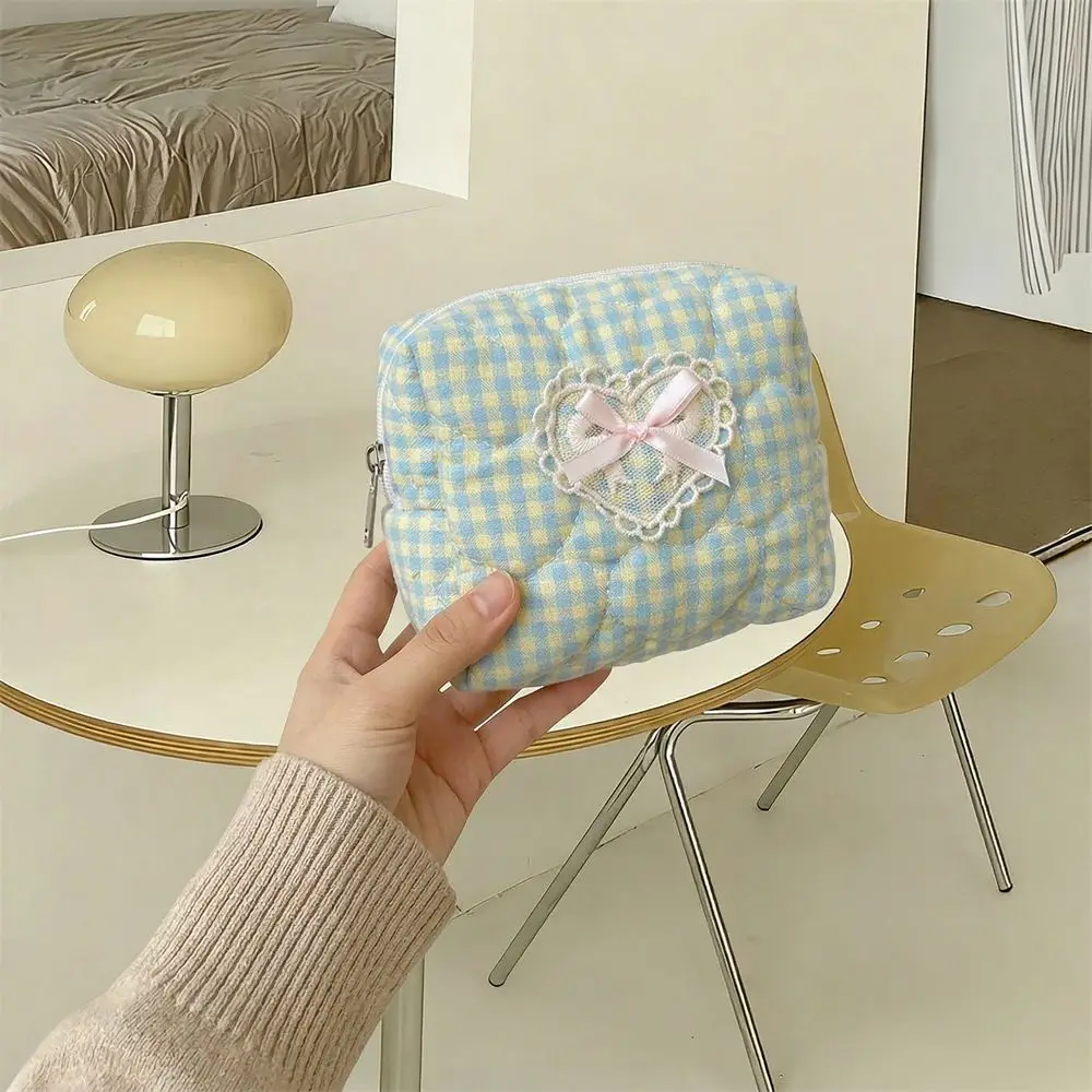 Quilted Portable Cosmetic Bag Lace Heart Bow Plaid Gingham Zipper Coin Purse Space Saving Three-dimensional Bow