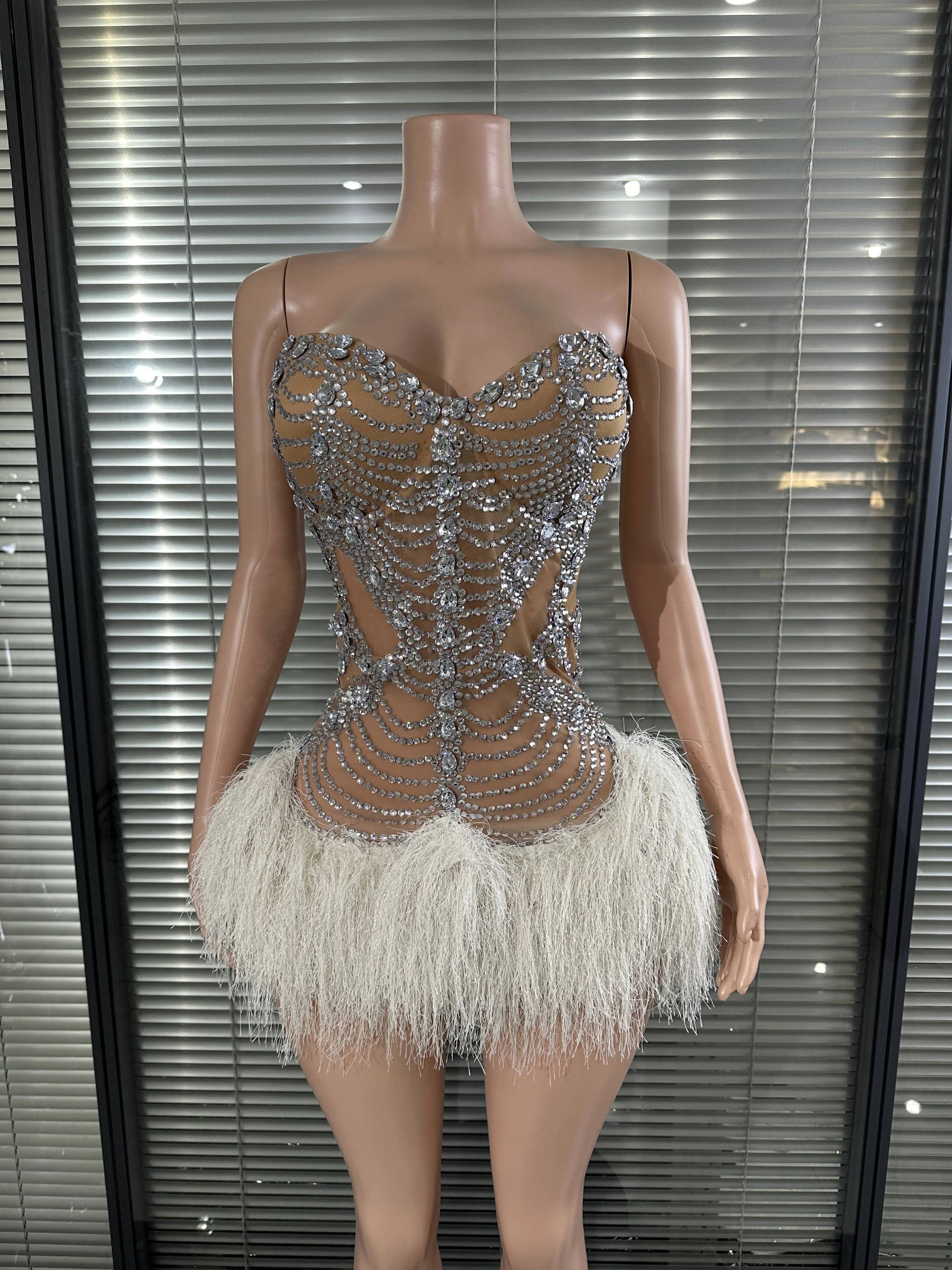 

Сексуальное сетчатое мини-платье с блестящими пайетками, праздничное платье для ночного клуба, вечеринки, бара, певицы, сценическая одежда, гламурные женщины