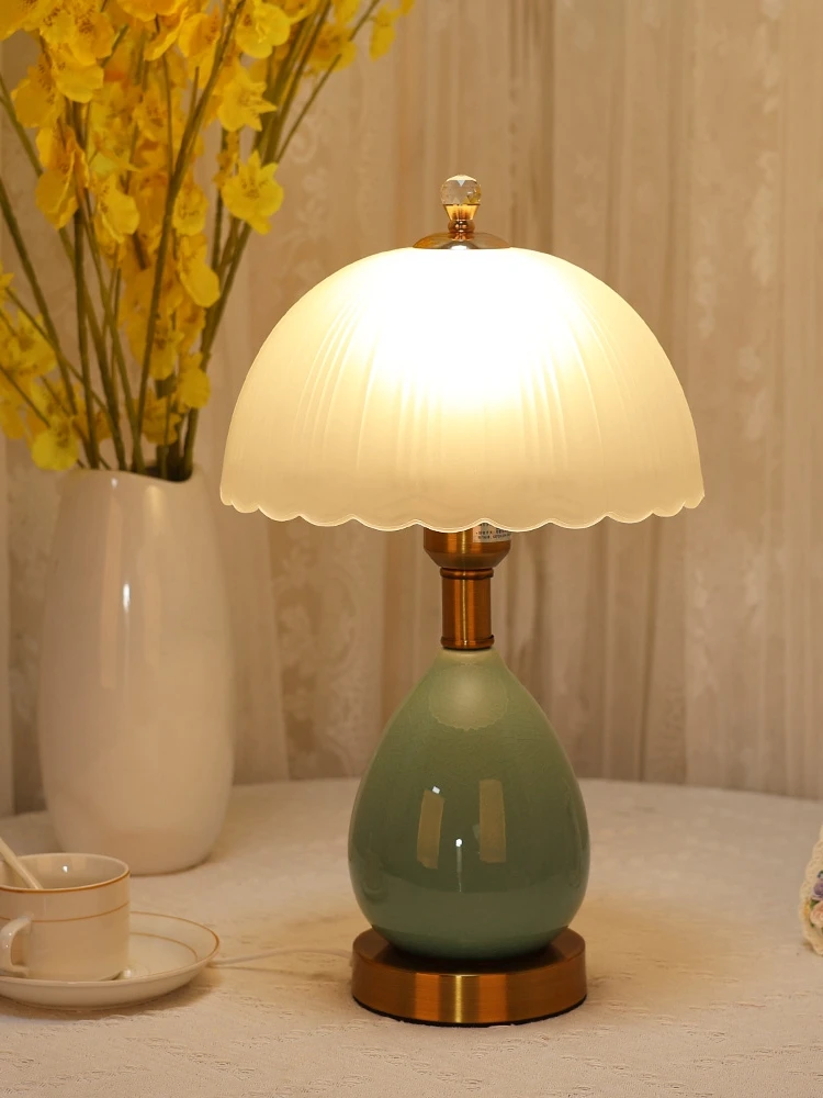 Rechargeable European bedroom bedside lamp Warm and creative Light luxury Chinese American minimalist bedside table lamp